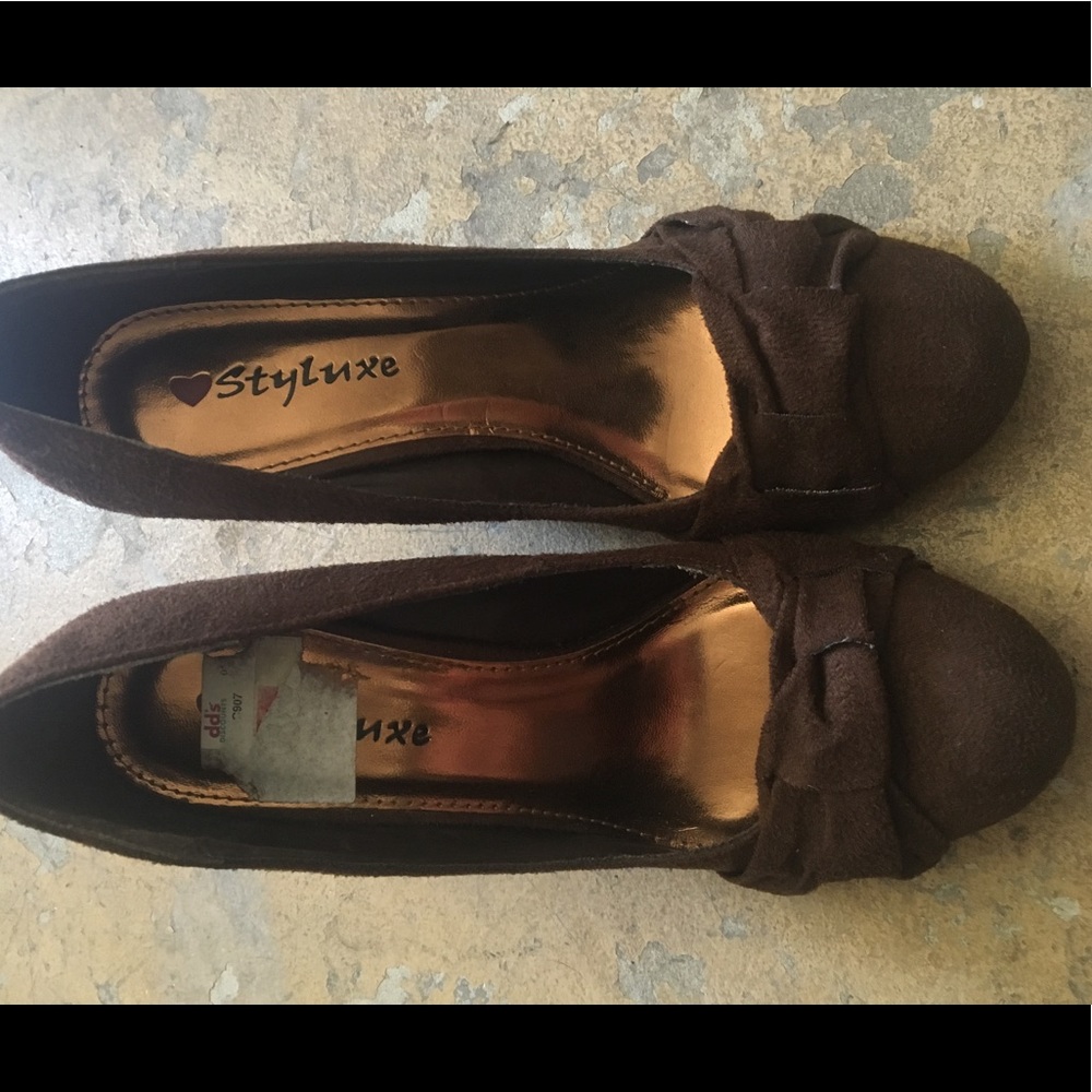 STYLUXE Brown bow wedges